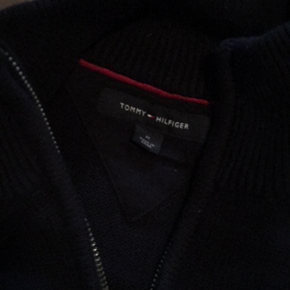 Tommy Hilfiger sweater - Picture 2 of 2